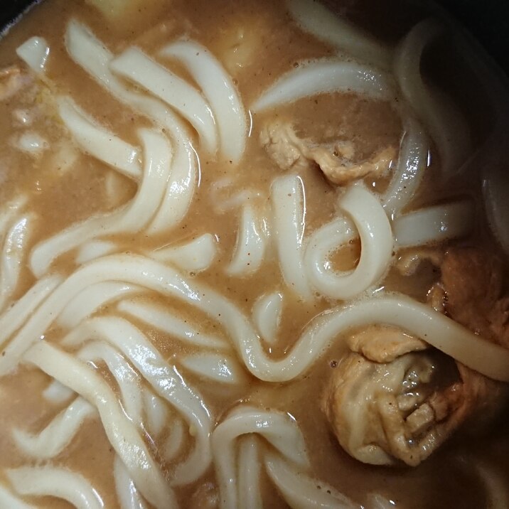 ジューシーカレーうどん